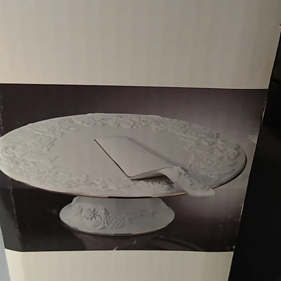 Royal Limited Gold Rose Footed Cake Plate & Server Porcelain - Picture 10 of 10